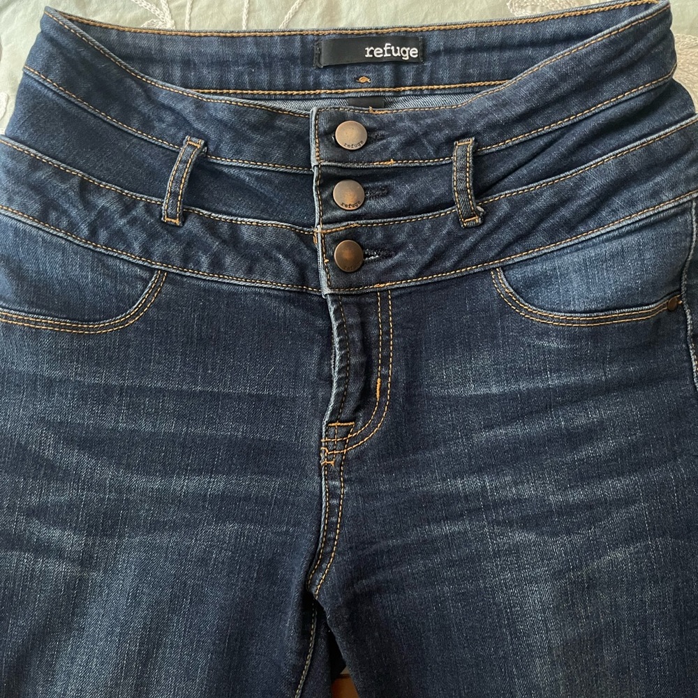High wasted jeans